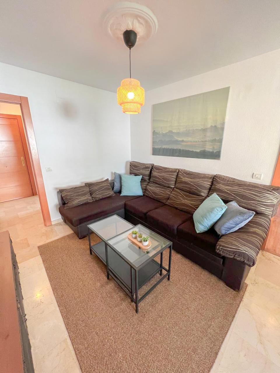 Large & Cozy Centrally Apartment Torremolinos Kültér fotó