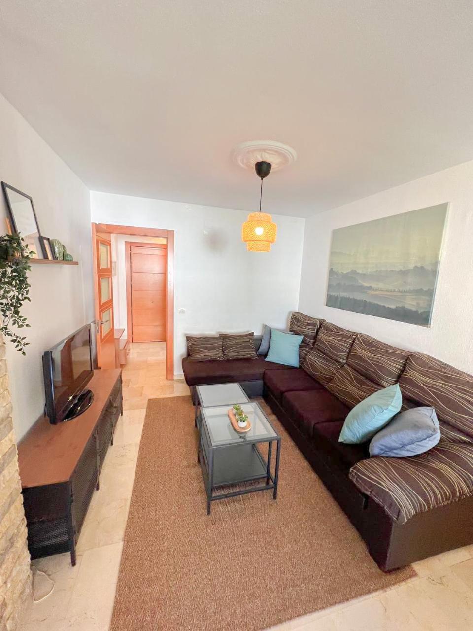 Large & Cozy Centrally Apartment Torremolinos Kültér fotó