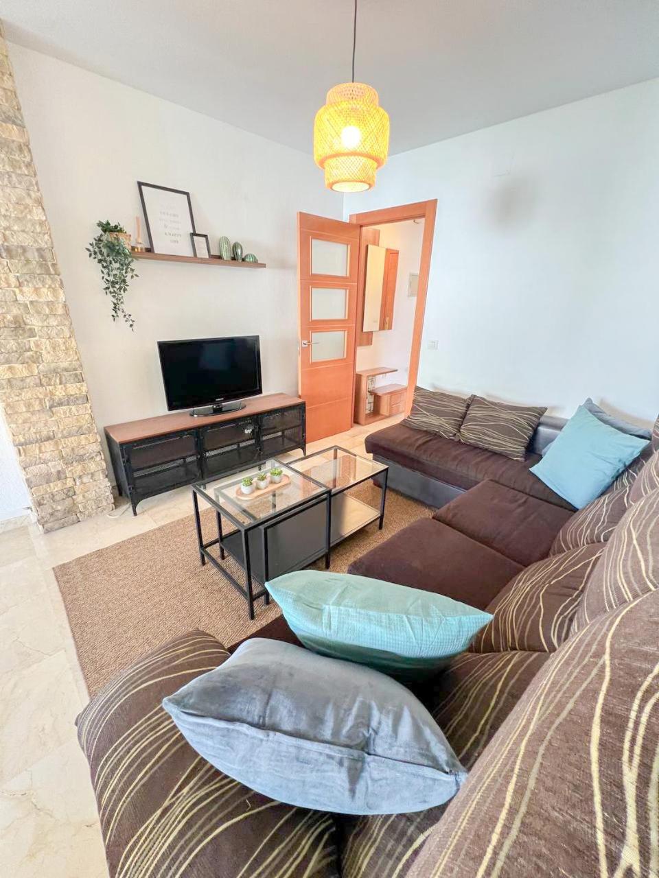 Large & Cozy Centrally Apartment Torremolinos Kültér fotó